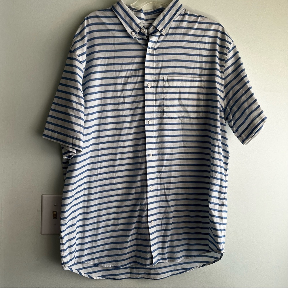 Old Navy The Oxford Shirt xl